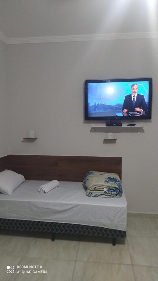 Pousada Quarto Com Ar, Wi Fi,Frigobar Perto Da Basilica อาปาเรซีดา ภายนอก รูปภาพ